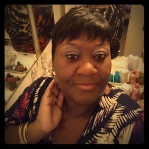 Meet your Posher, Sherlanda